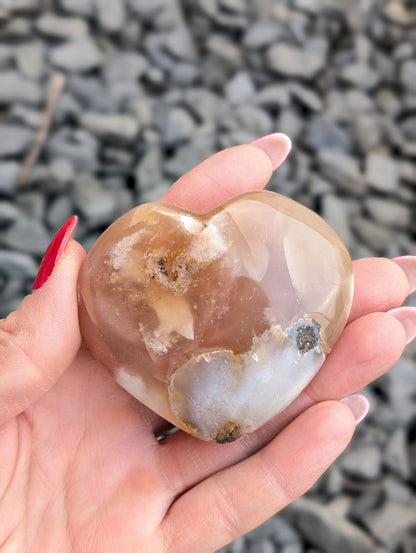 Un coeur en agate sakura 6.5 cm - Aurore Lune 