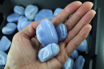 1 calcédoine bleue / agate dentelle - 3 tailles - Aurore Lune 