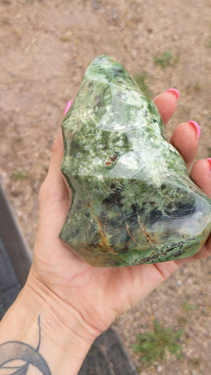 Flamme en chrysoprase de Madagascar