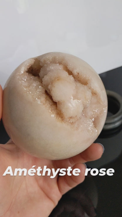 1 sphère améthyste rose 9 cm 1.1 kg