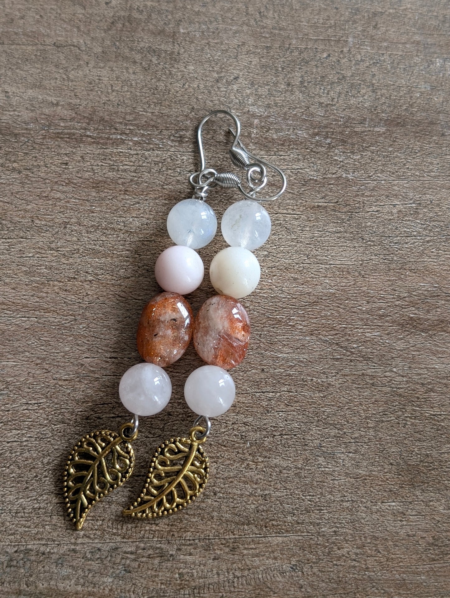 Boucles d'oreilles pierre de soleil quartz rose labradorite blanche