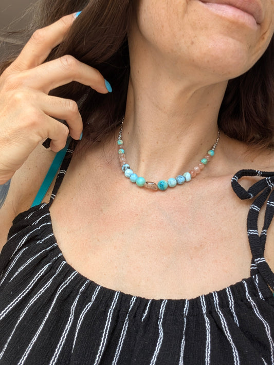 Collier unique larimar turquoise péruvienne pierre de soleil