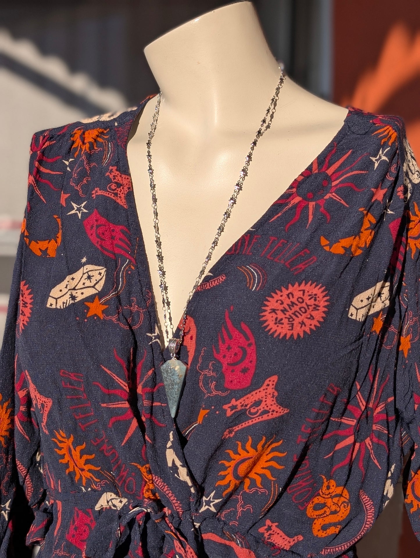 Collier pendule en trolléite long sautoir