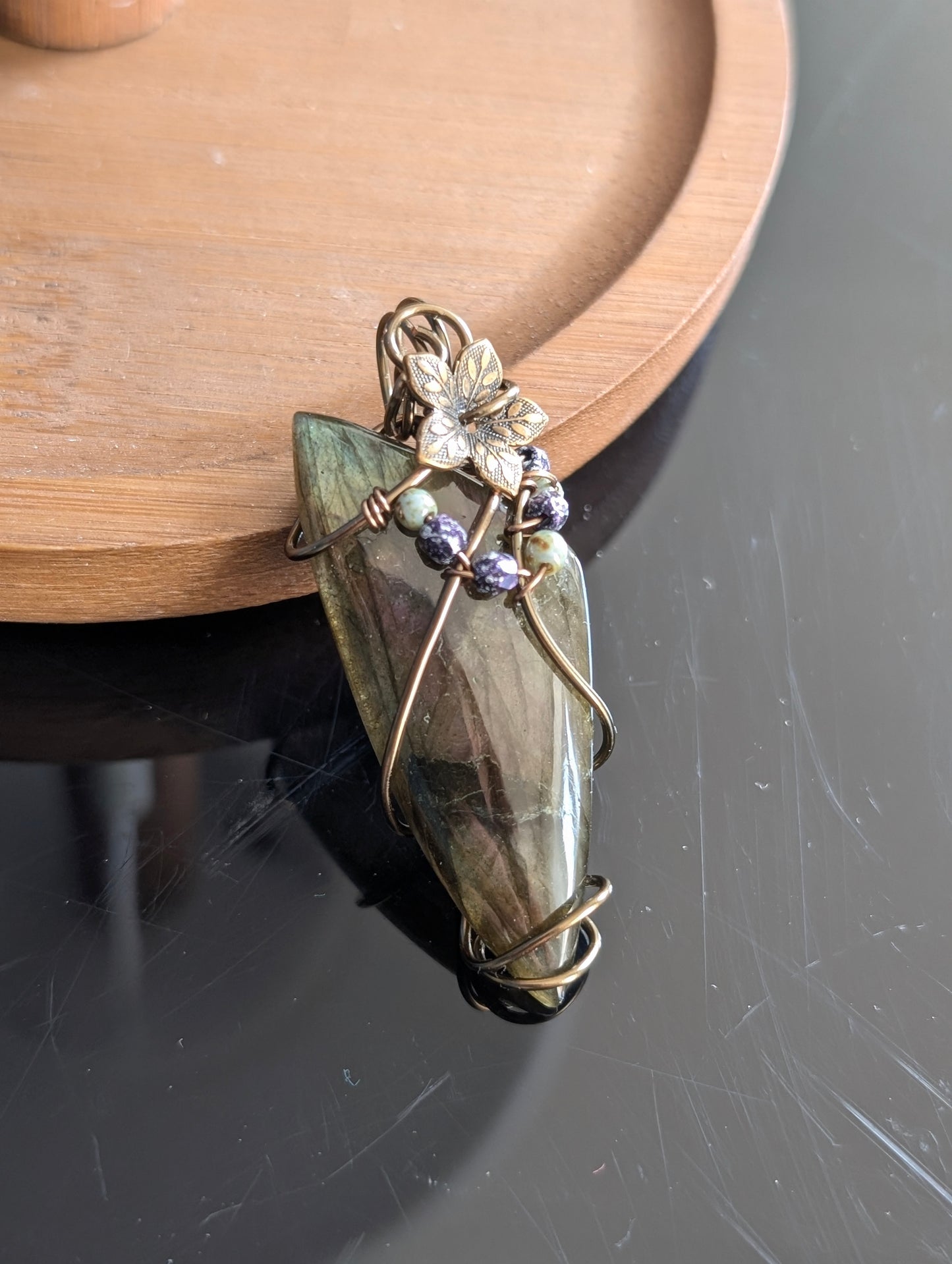 Collier wirewrap en labradorite