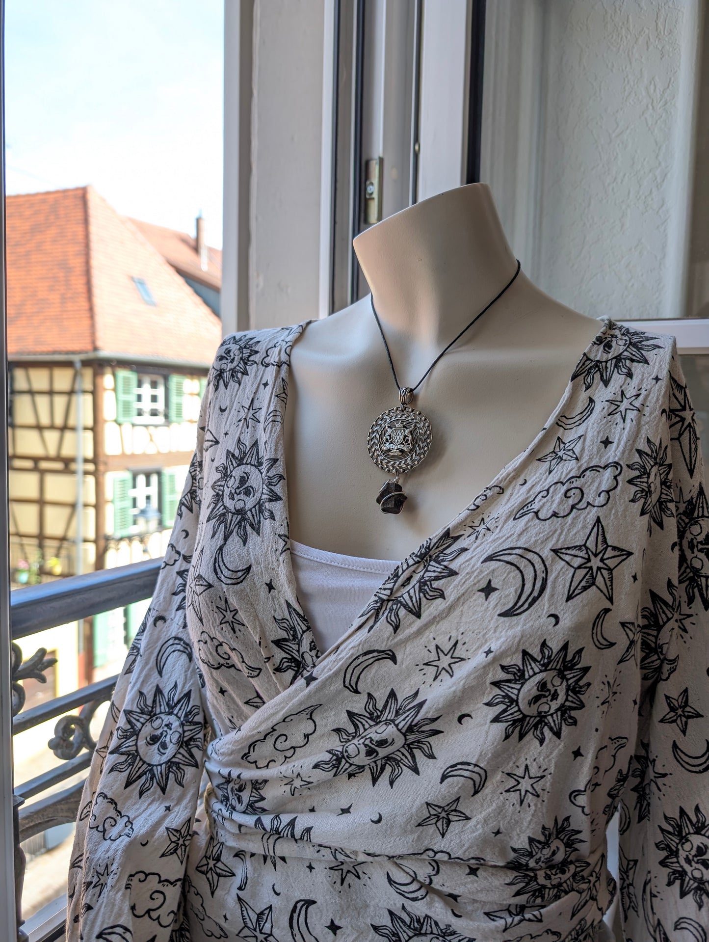 Collier vintage Bretagne avec staurotide