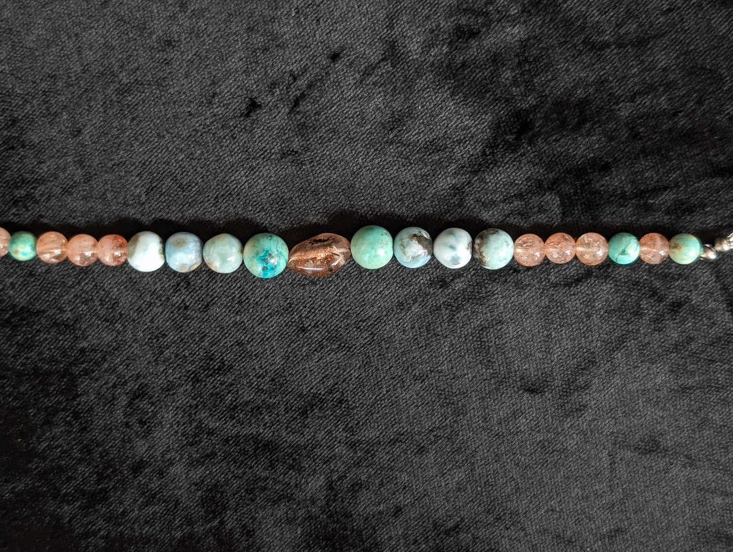 Collier unique larimar turquoise péruvienne pierre de soleil