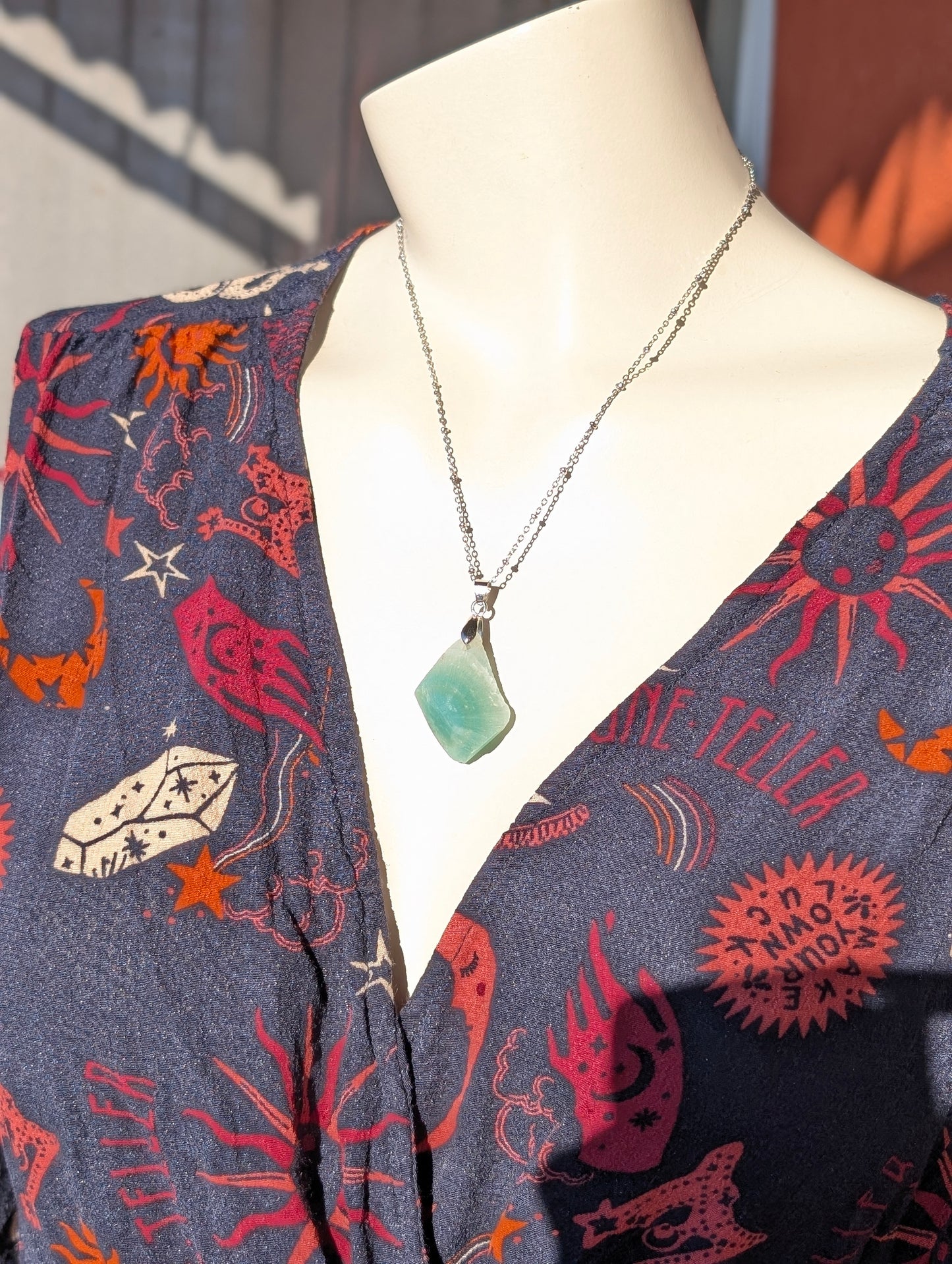 Collier brut calcite bleue