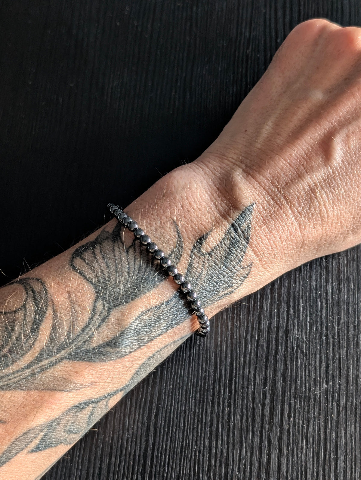 Bracelet homme ou femme hématite 4 mm 17 cm