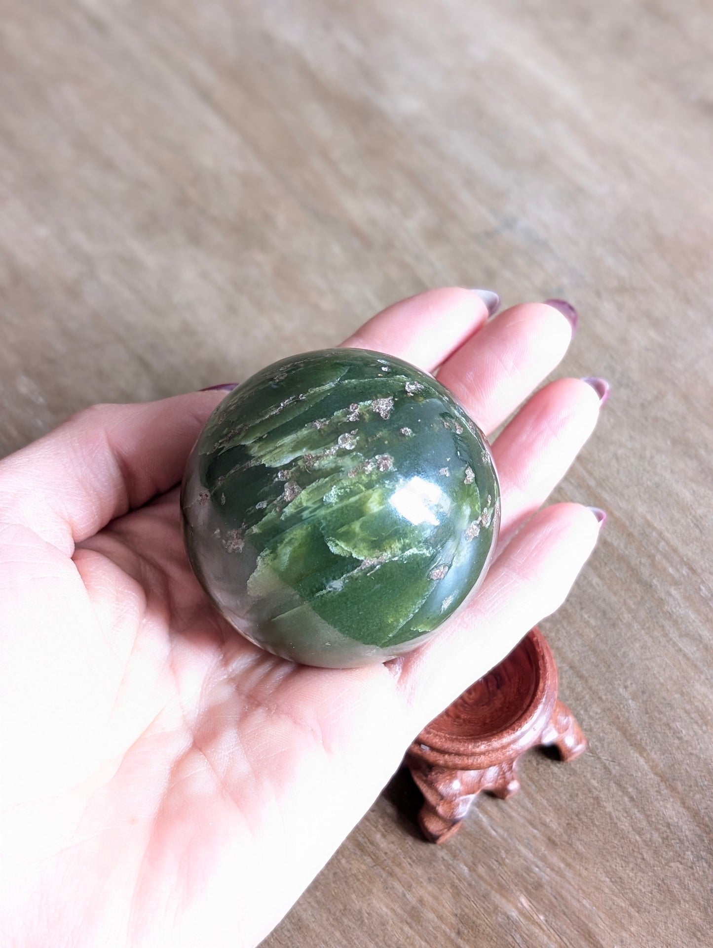 Sphère de tremolite 5.5 cm