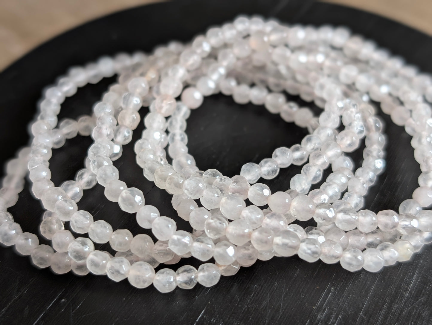 1 bracelet en quartz rose naturel