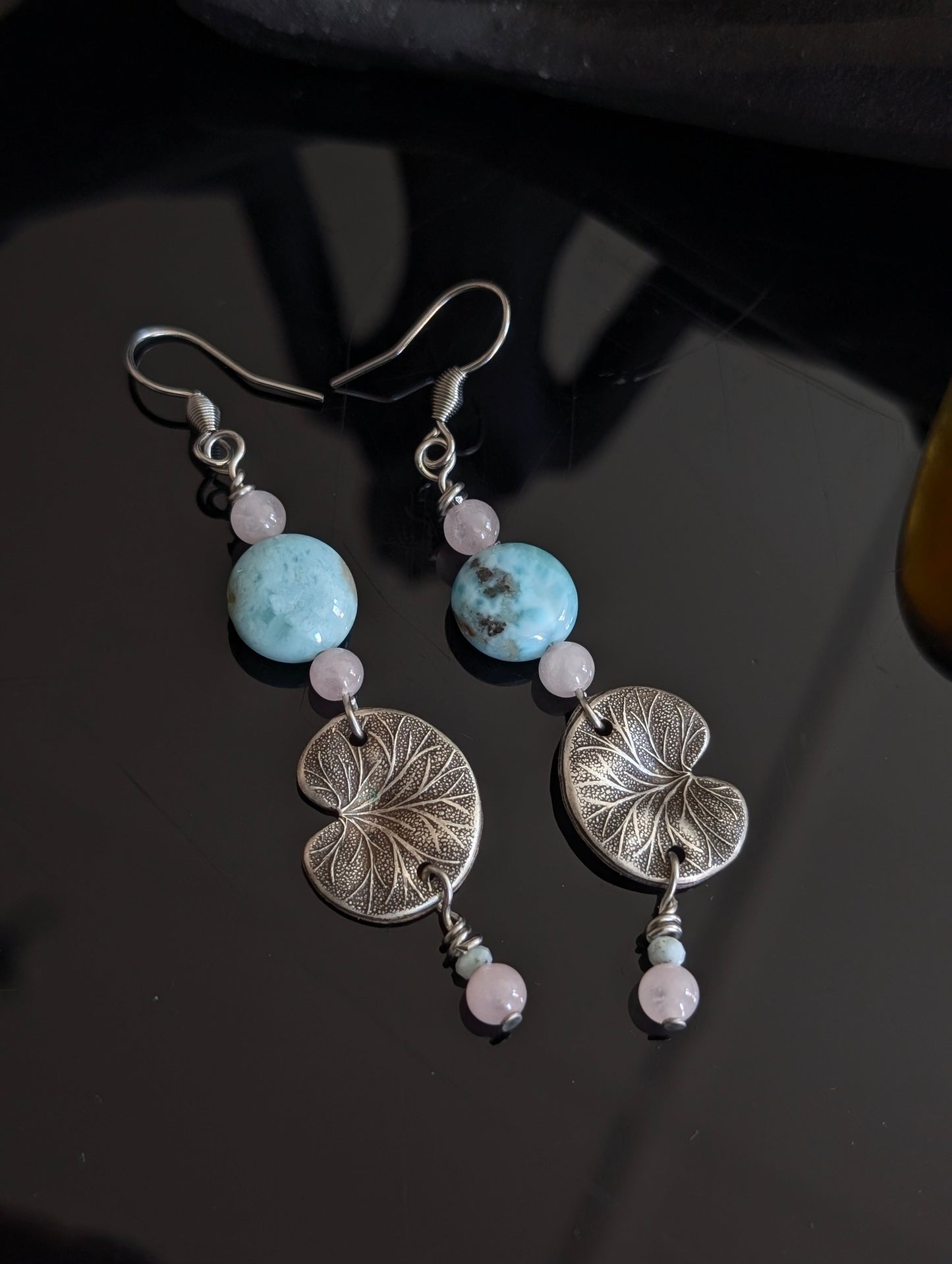 Boucles d'oreilles larimar et quartz rose