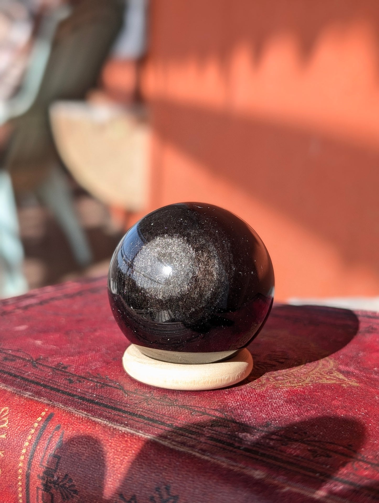 Sphère obsidienne argentée