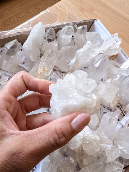 Pointe de cristal de roche brute grande taille