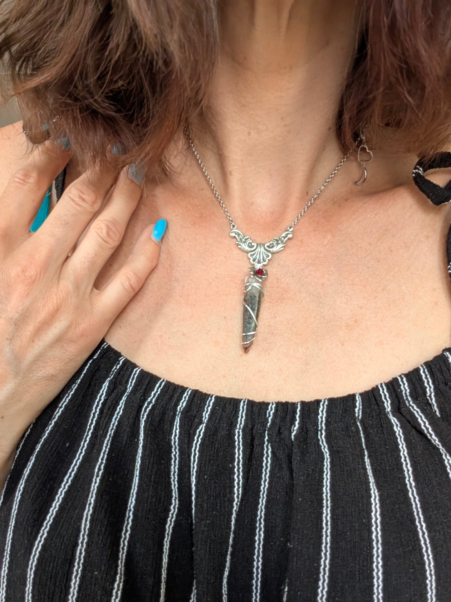 Collier avec jolie lodolite belge Bierghes