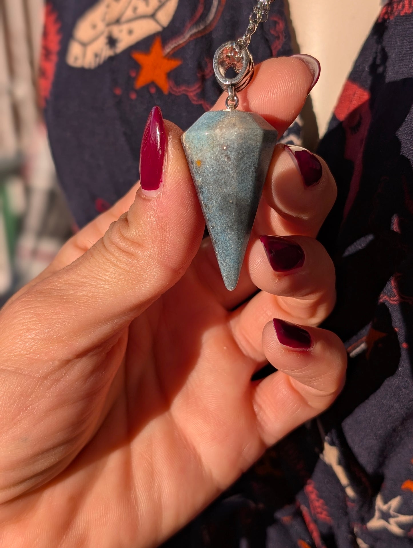 Collier pendule en trolléite long sautoir