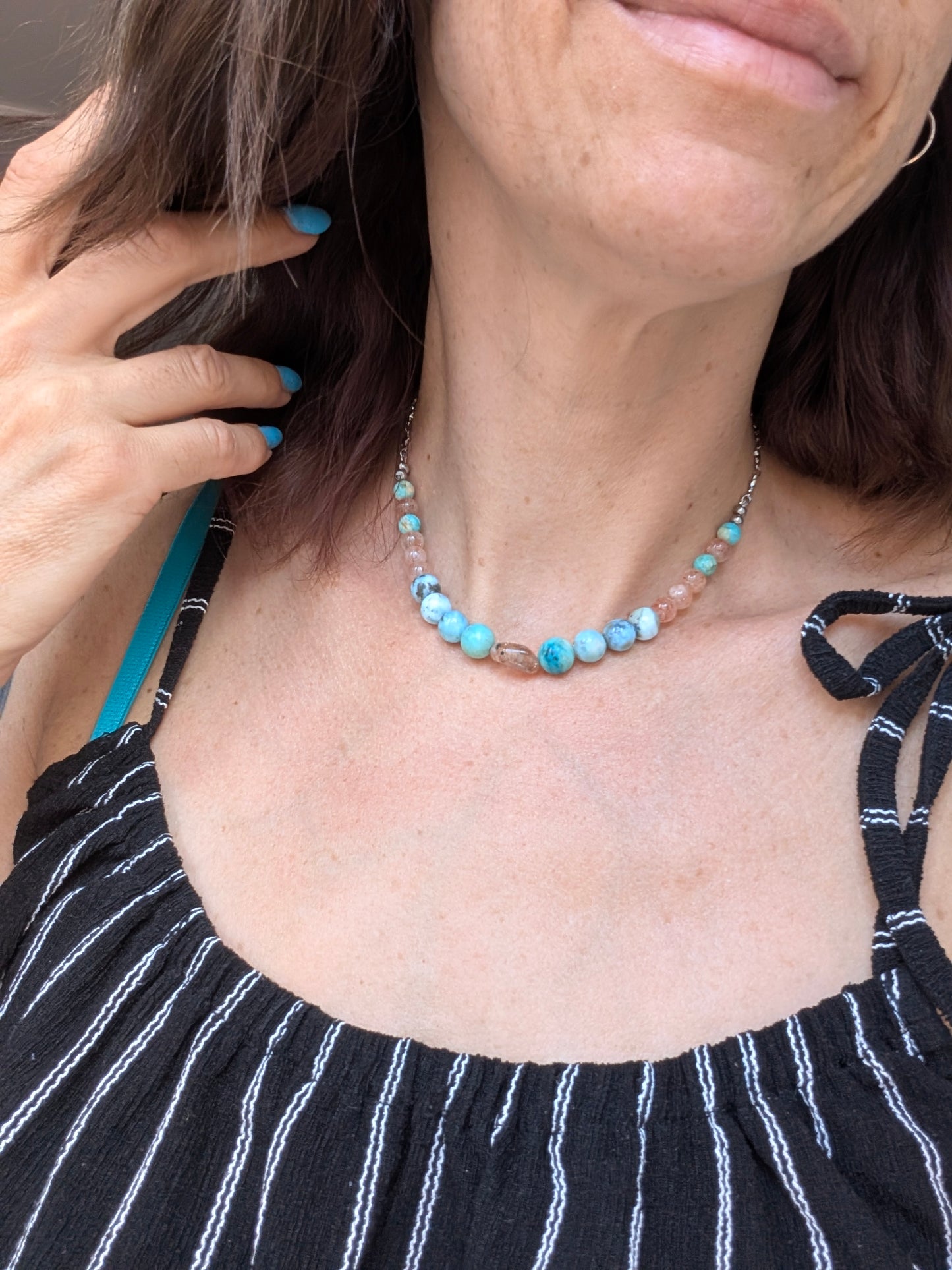 Collier unique larimar turquoise péruvienne pierre de soleil