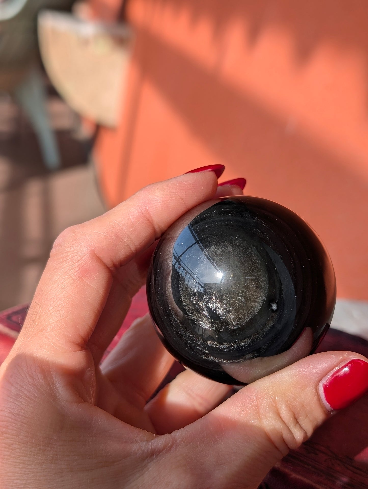Sphère obsidienne argentée