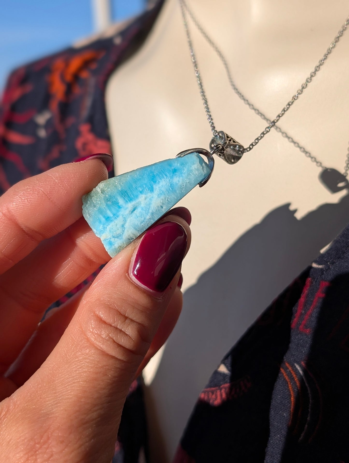 Collier brut aragonite bleue