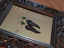Charger la photo dans la galerie, Boucles d&#39;oreilles Swarovski ailes noires