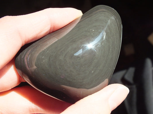 Obsidienne mentogochol grand galet plat RARE - 7 x 4.5 cm