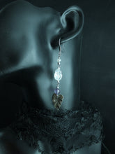 Charger la photo dans la galerie, Boucles d&#39;oreilles avec scarabées swarovski crystal AB
