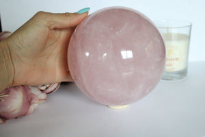 1 sphère en quartz rose XXL 13 cm