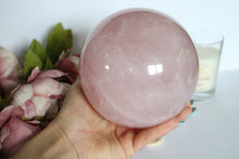 Charger la photo dans la galerie, 1 sphère en quartz rose XXL 13 cm