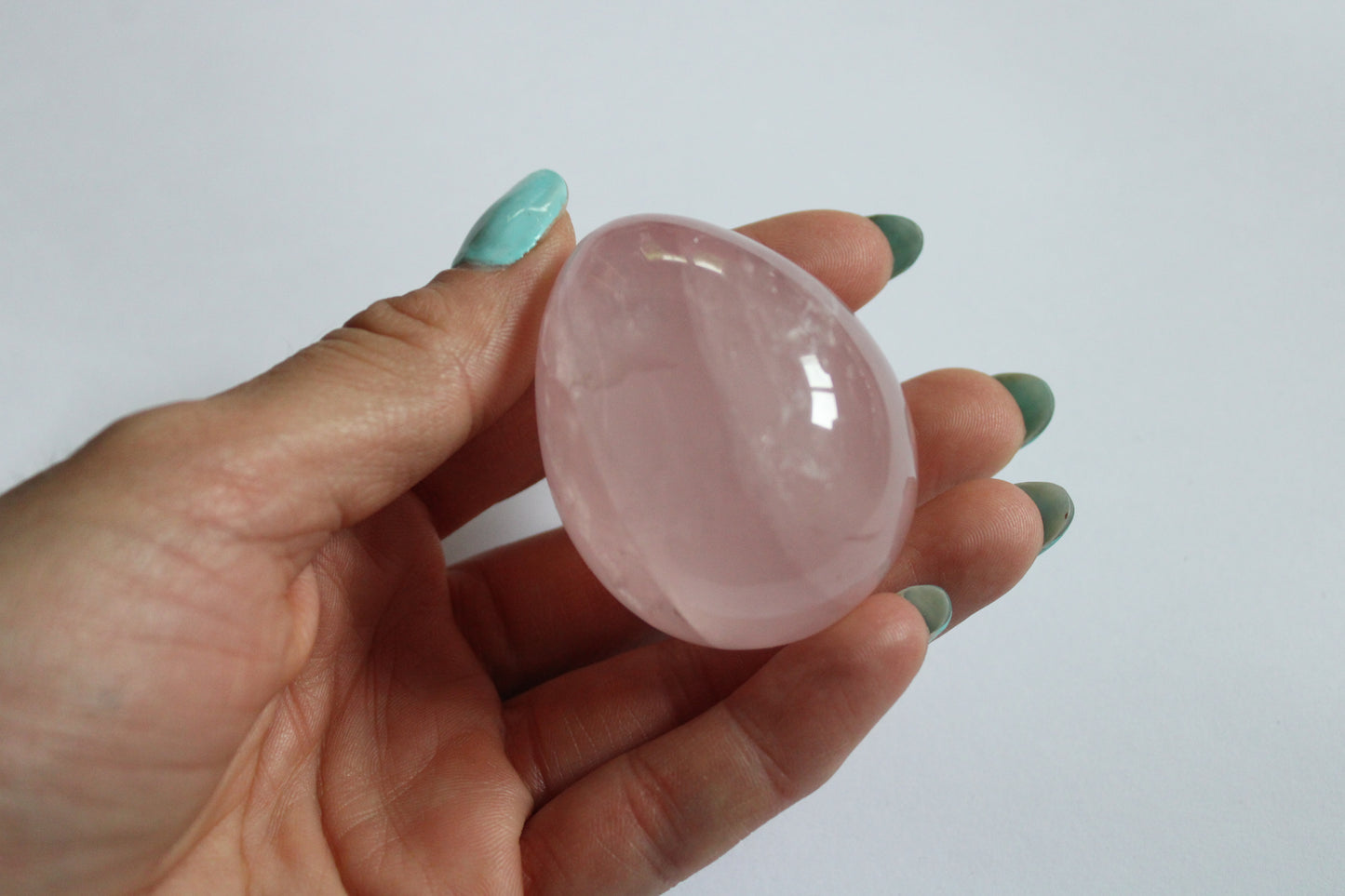 Petit oeuf de quartz rose
