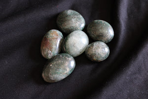 1 pierre en fuschite - Madagascar