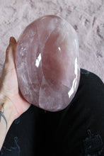 Charger la photo dans la galerie, 1 bol en quartz rose 2.44 kg 19x12 cm