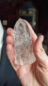 1 pointe de quartz lodolite 9 cm
