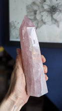 Charger la photo dans la galerie, 1 pointe en quartz rose 20 cm - 1 kg